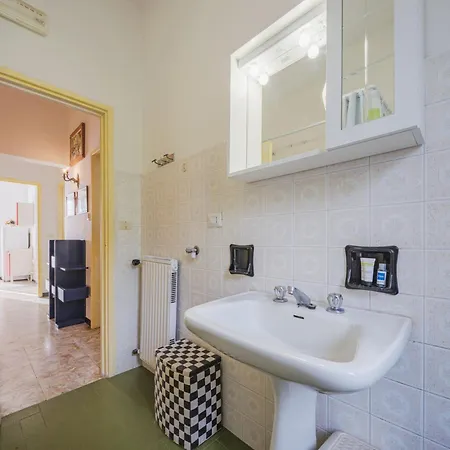 Apartamento Compiano By Interhome